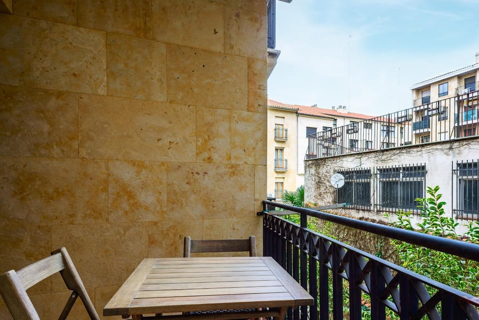 View (from property/room), Balcony/Terrace, Garden view, Inner courtyard view