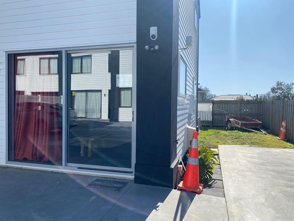 DELBROOK POINT COZY-STUDIO Apartment in Hamilton