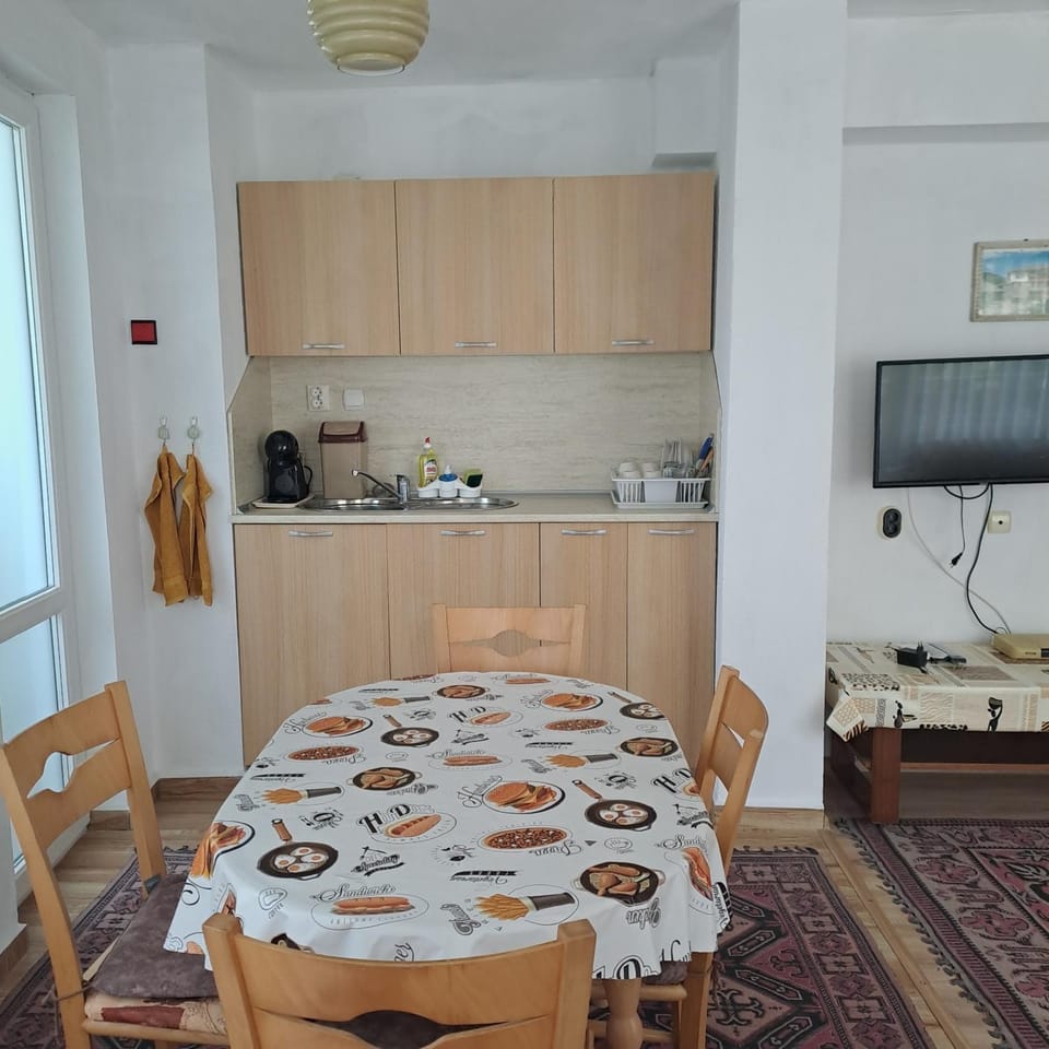 Слънце 1 Apartment in Burgas Province