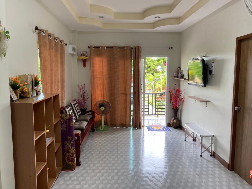 เพียงภูโฮมสเตย์ House in Chon Buri Changwat