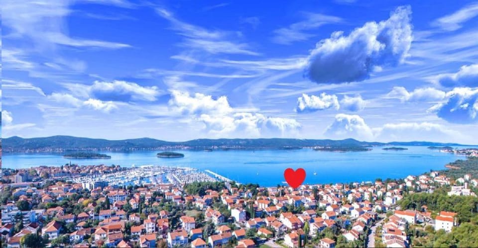 Beach apartment Roza Biograd oneroom - Premium location Apartment in Biograd na Moru