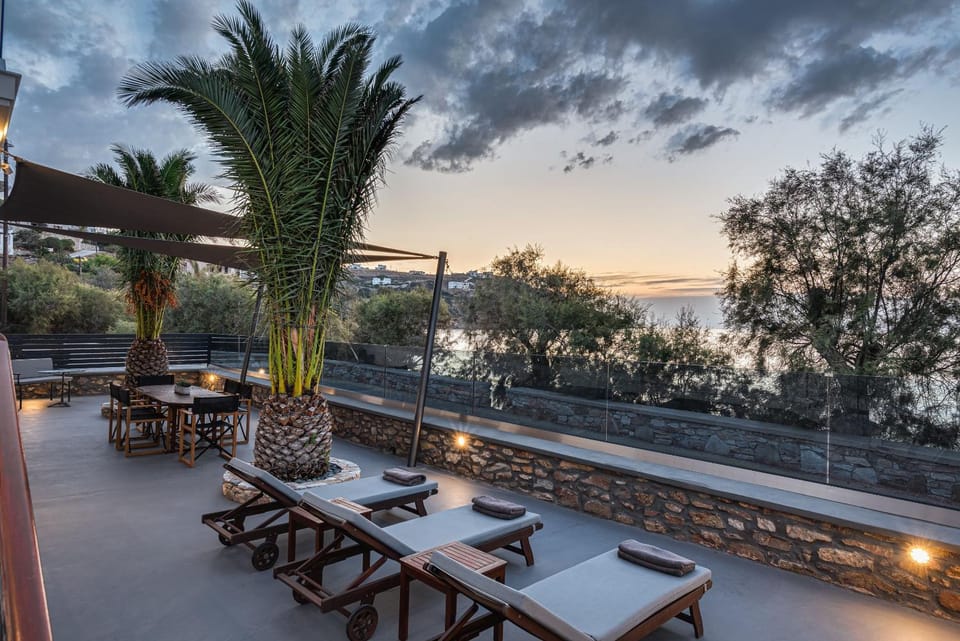 Balcony/Terrace, Seating area, Garden view, Sea view