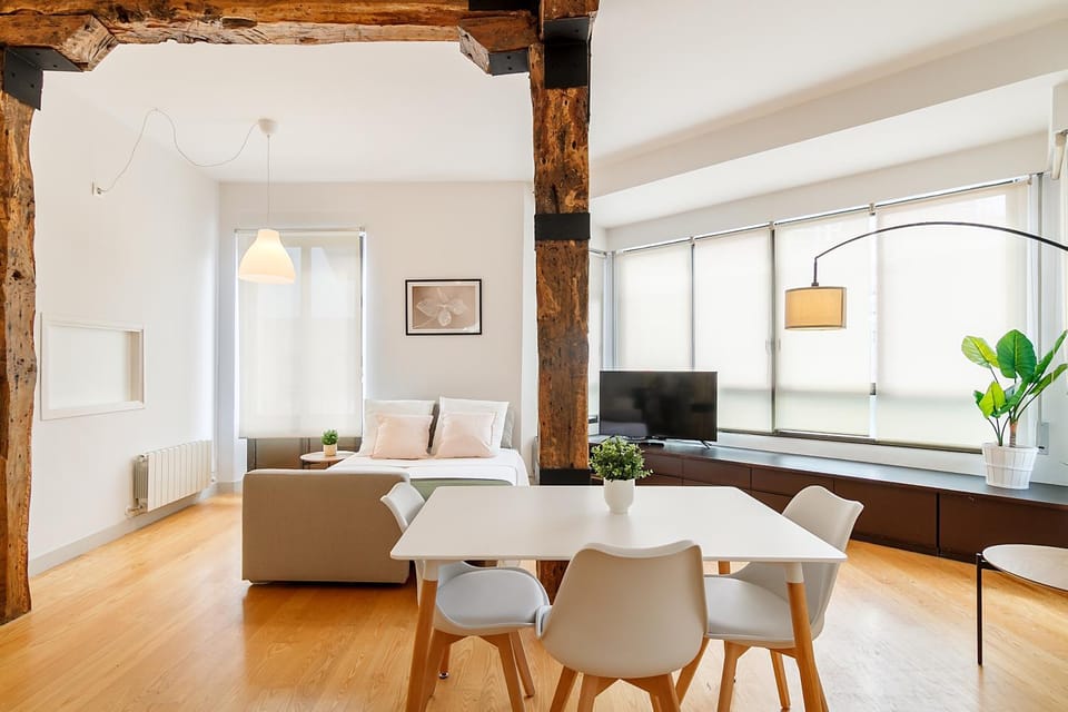 TV and multimedia, Living room, Dining area