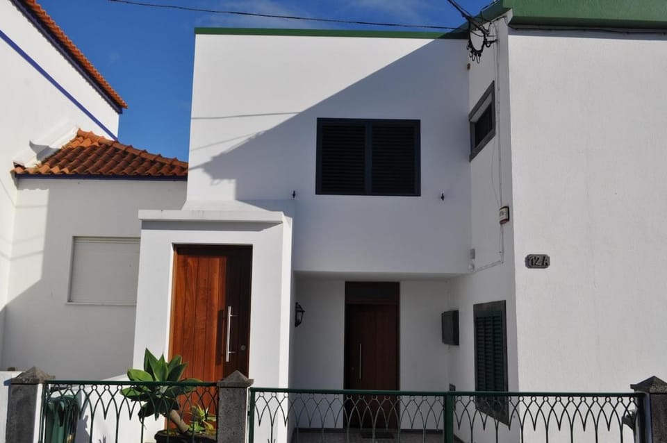 Captain's Terrace Apartment in Azores District