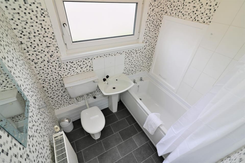 Toilet, Bathroom, Bath