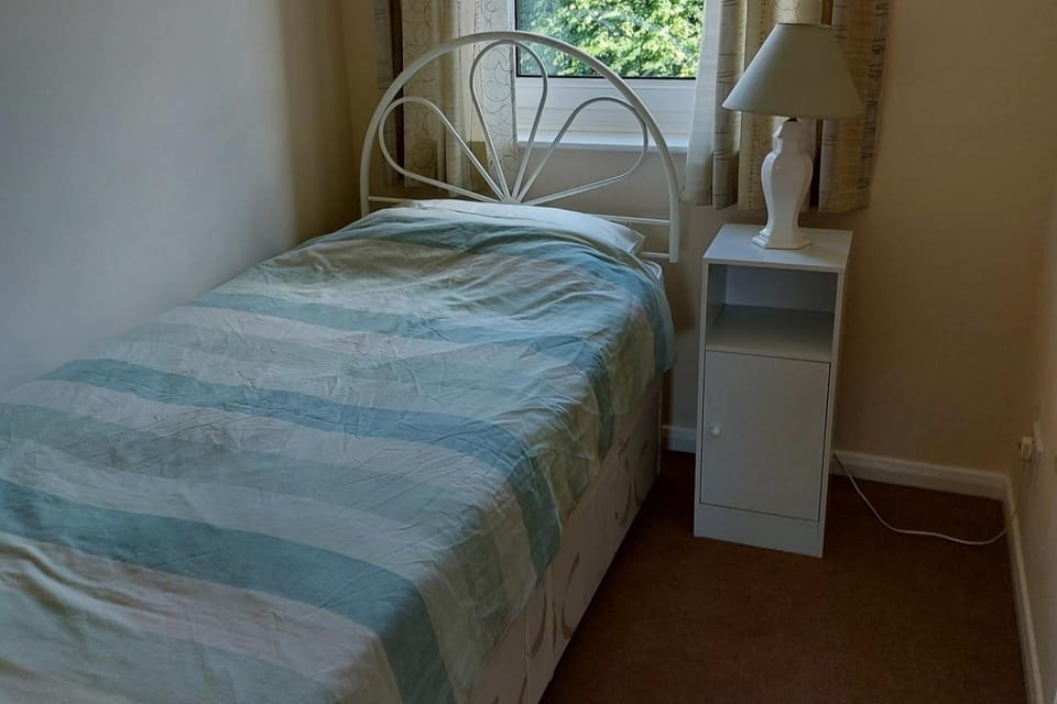 3-Bed Cottage Sleeps 4 20 mins to Northampton House in Daventry District