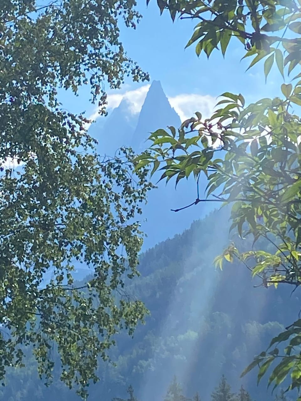 Nearby landmark, Day, Natural landscape, Summer, Skiing, Living room, Hiking, On site, Mountain view