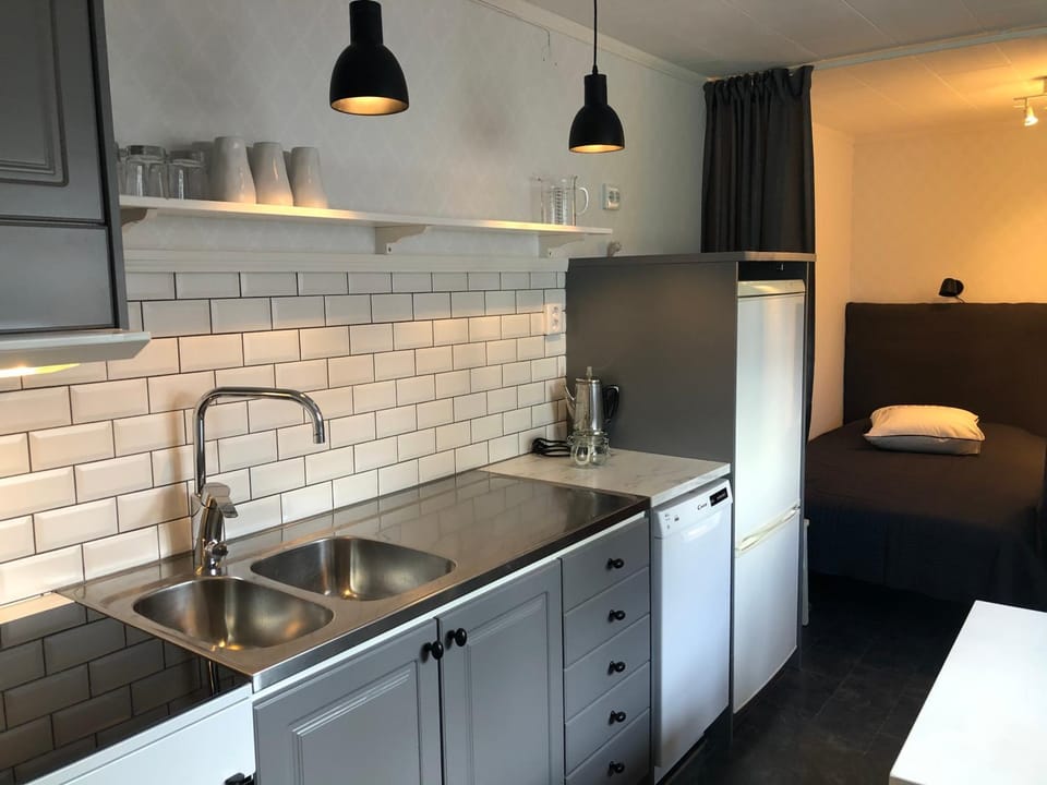 Kitchen or kitchenette