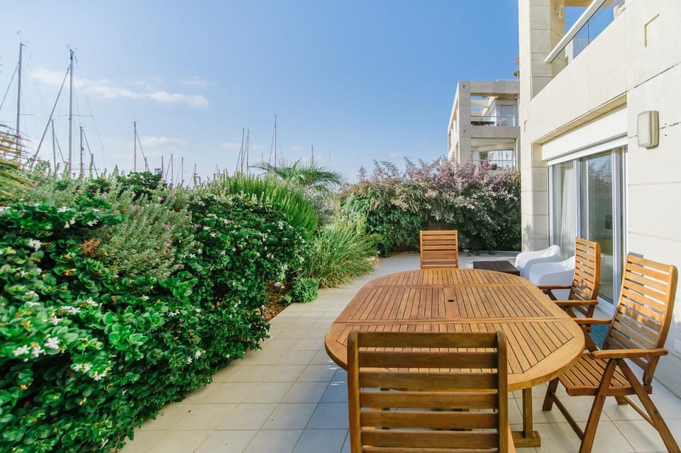 Patio, Balcony/Terrace
