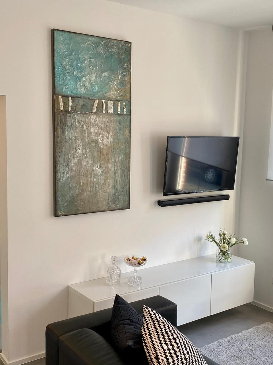 Photo of the whole room