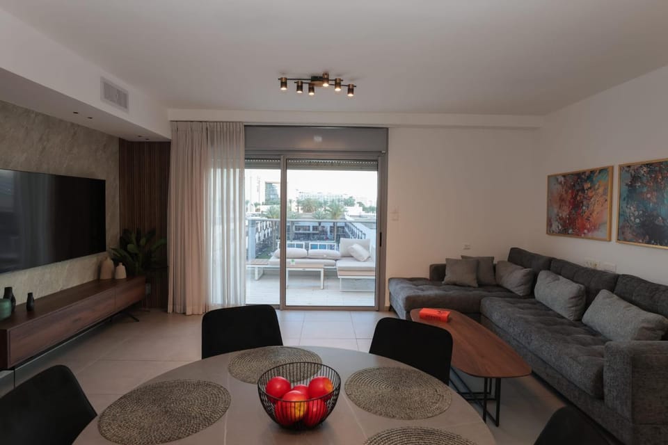 Luxury Queen Royal Park Apartment in Eilat