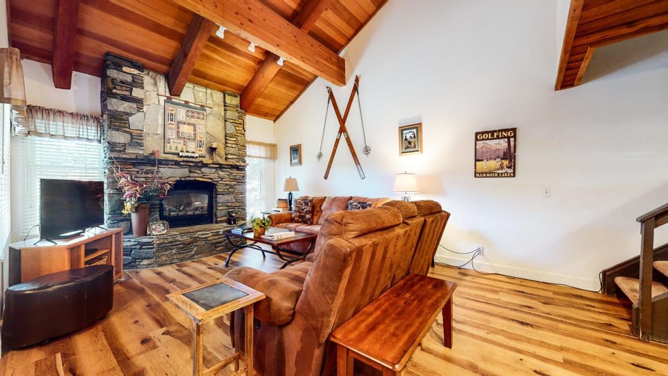 Val D'Isere #17 condo Apartment in Mammoth Lakes