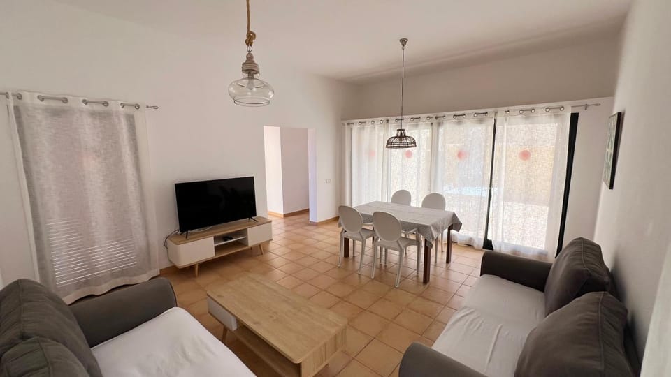Anahi Homes Corralejo- Bicacarera 7 House in Maxorata