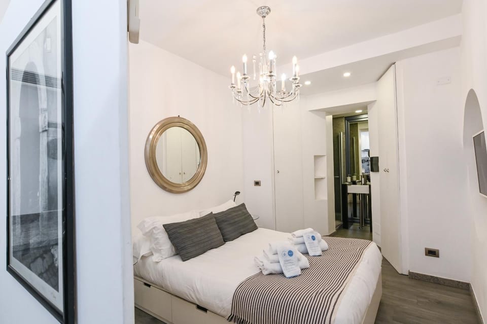 Bed, Other, Bedroom, towels