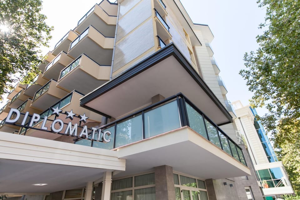 Property building, Facade/entrance, Swimming pool
