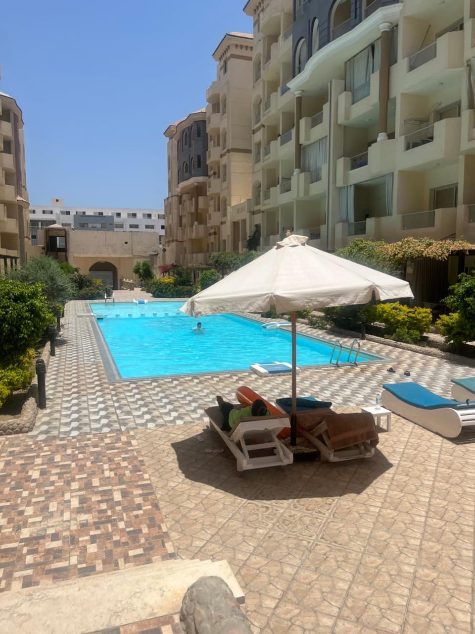 Florenza Khamsin 1 bedroom apartment with swimming pool view Apartment in Hurghada