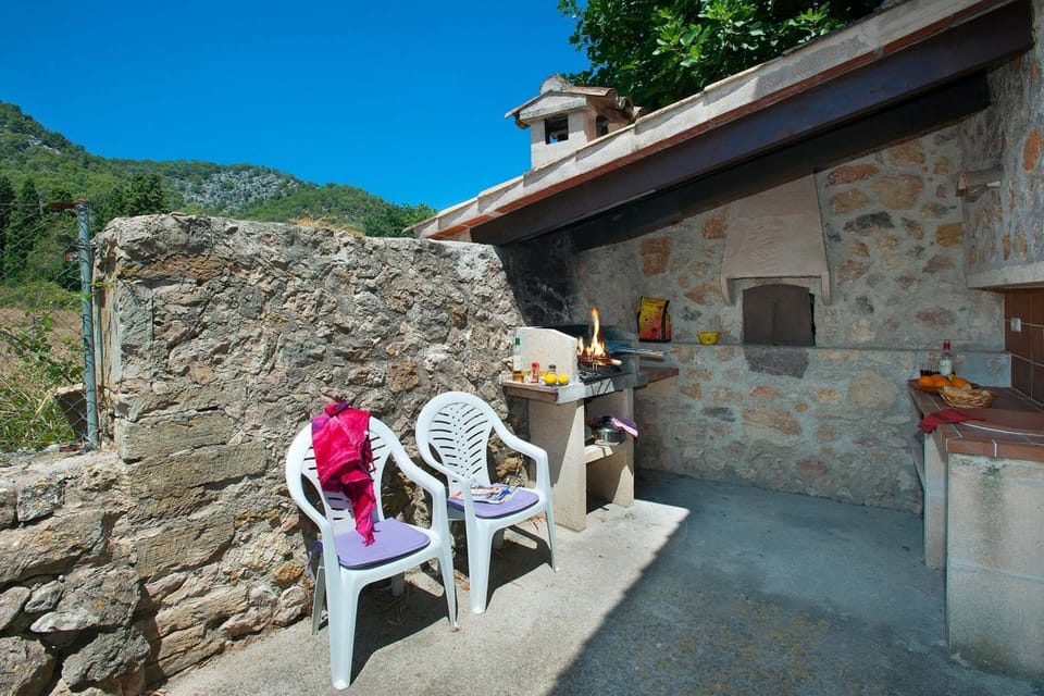 Patio, Off site, Day, BBQ facilities, Balcony/Terrace, Mountain view