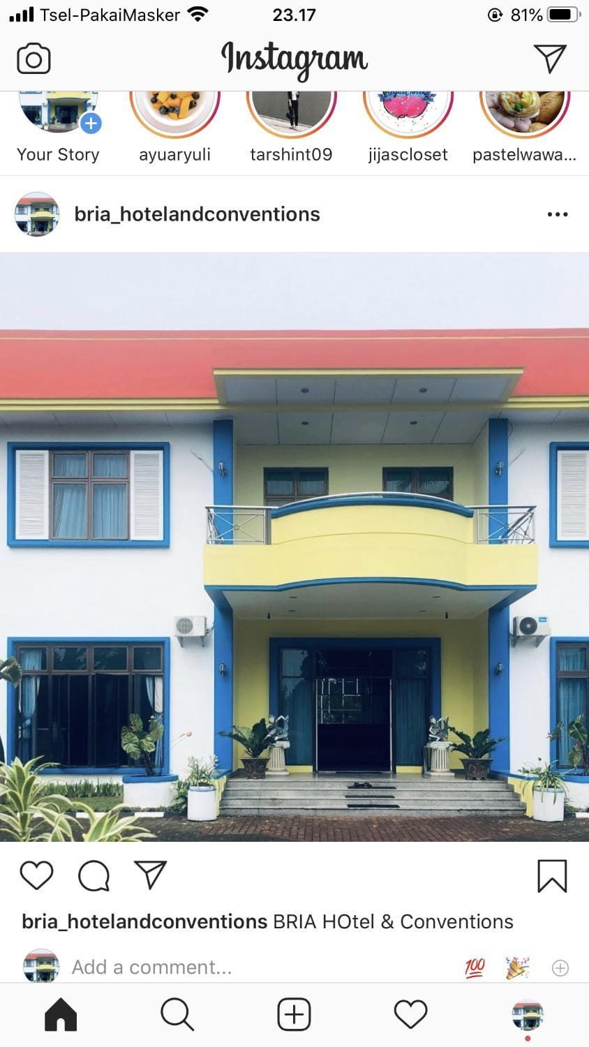 Facade/entrance