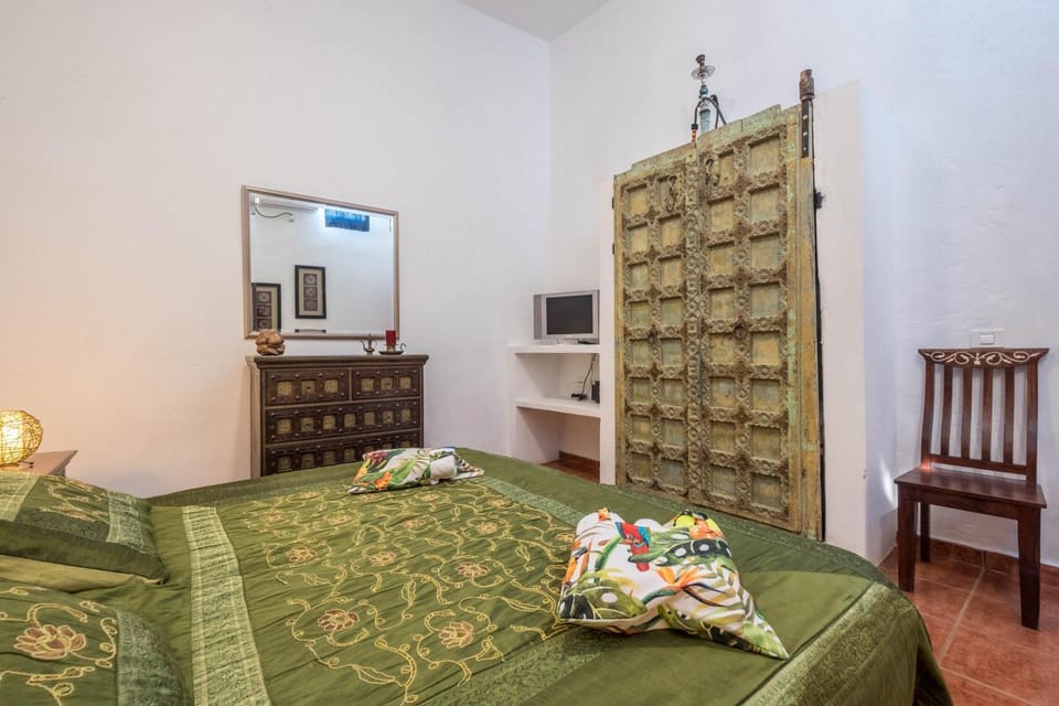 Living room, Bedroom