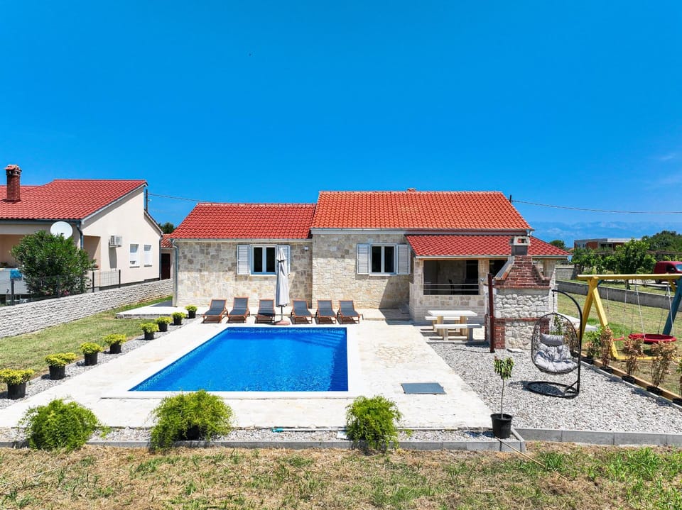 Villa Stone House with Pool Villa in Zadar County