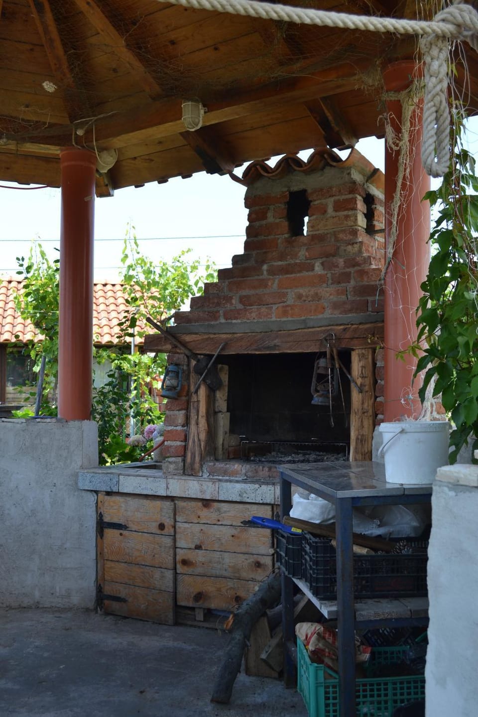 Day, BBQ facilities