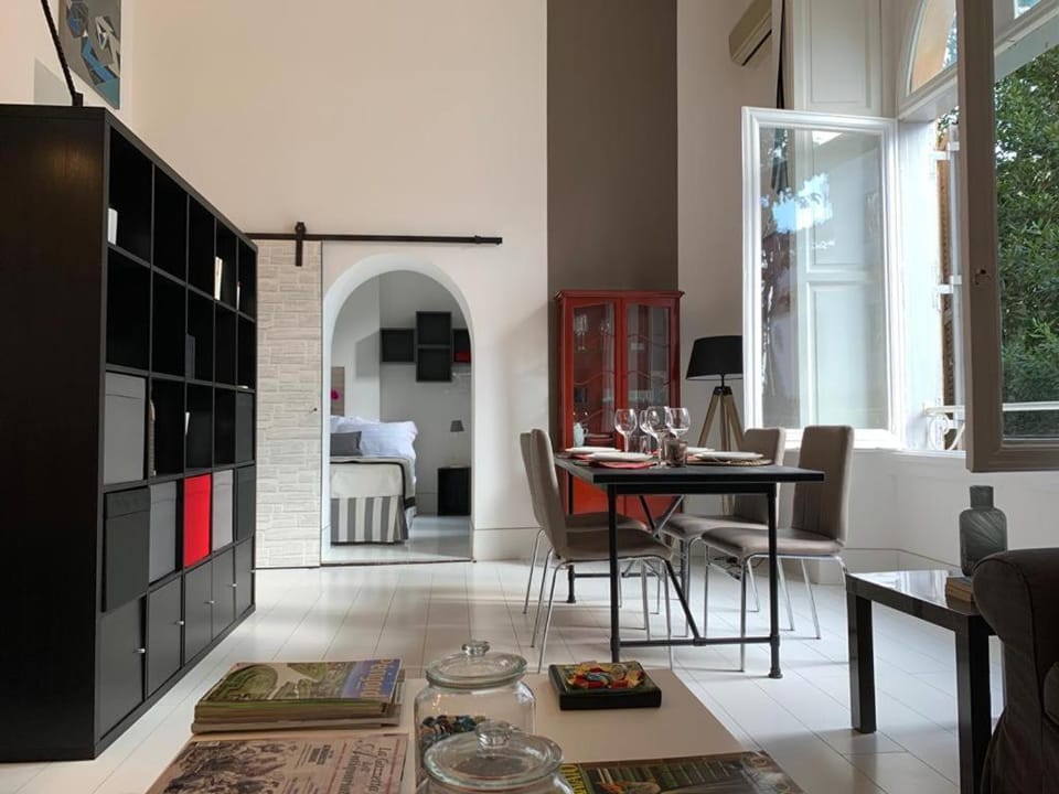Living room, Photo of the whole room, Seating area, Dining area, Bedroom