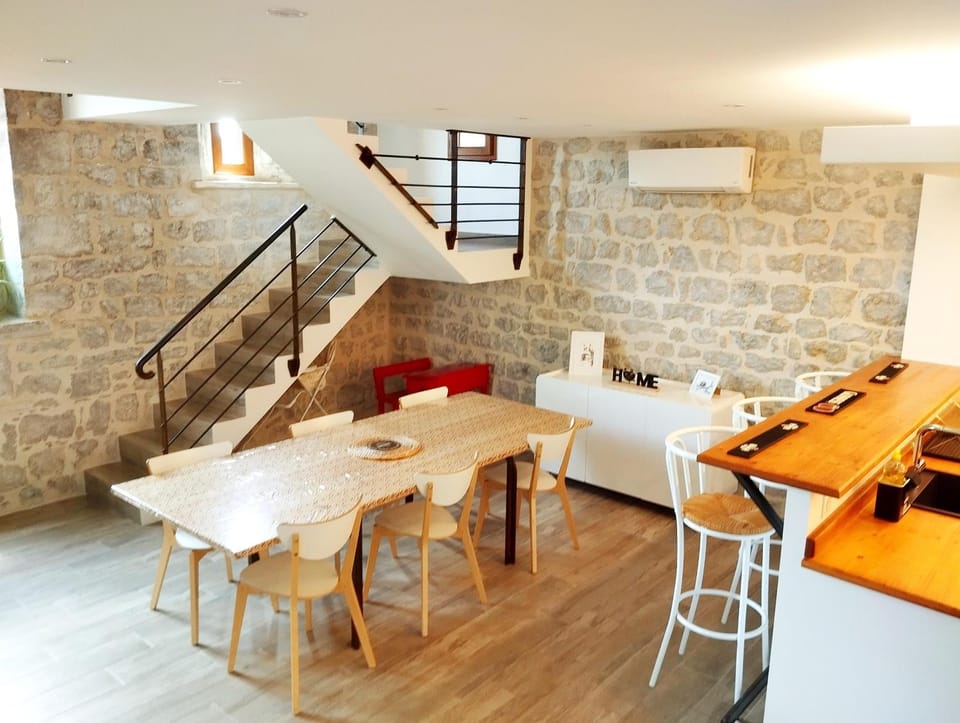 Maison du Troubadour House in Balazuc