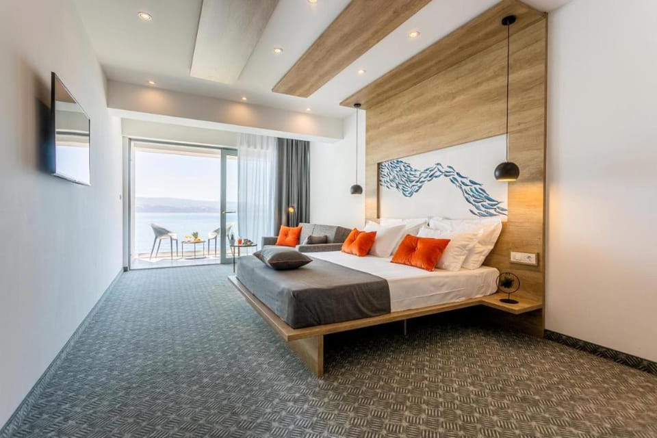 Photo of the whole room, Seating area, Bedroom, Sea view