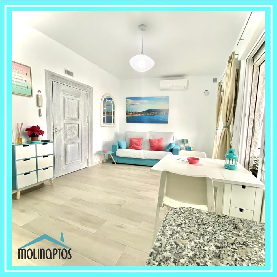 Living room, Photo of the whole room, Dining area