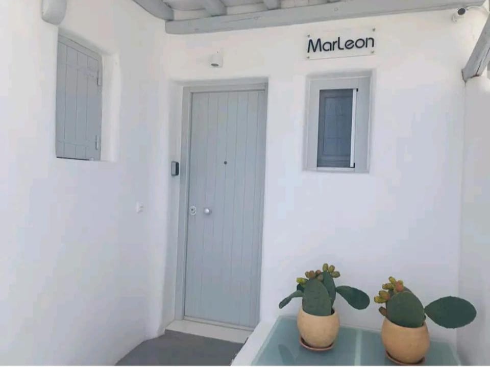 MarLeon House in Mykonos, Mikonos 846 00, Greece