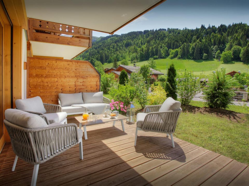 Day, Natural landscape, Summer, Garden, Seating area, Garden view, Mountain view