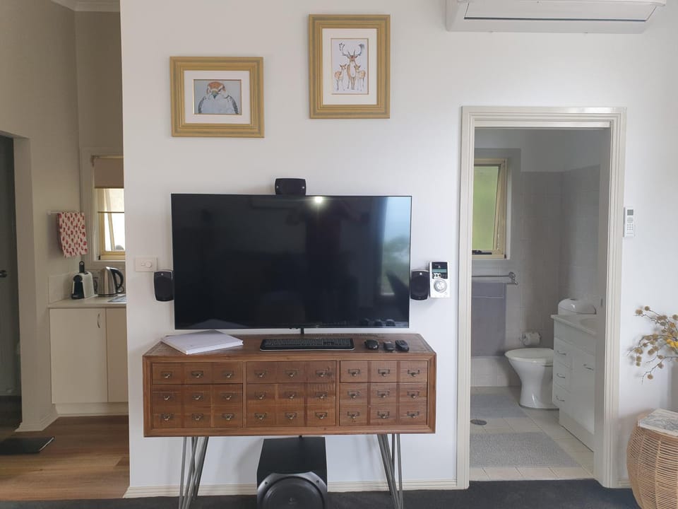 Lakeside Studio Apartment in East Jindabyne