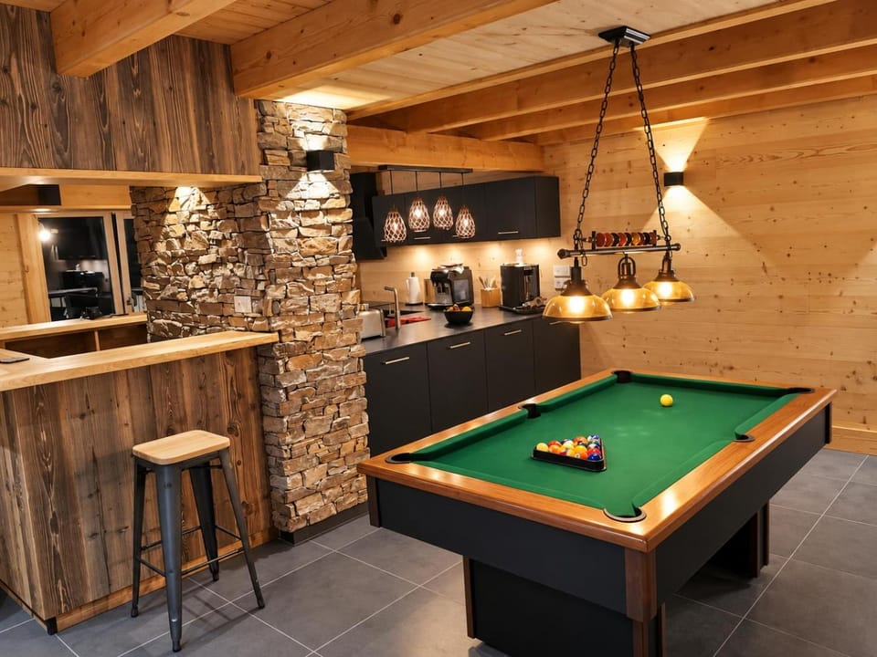 Nouveau Chalet M.META 12 pers sauna,jacuzzi,billard Chalet in Xonrupt-Longemer