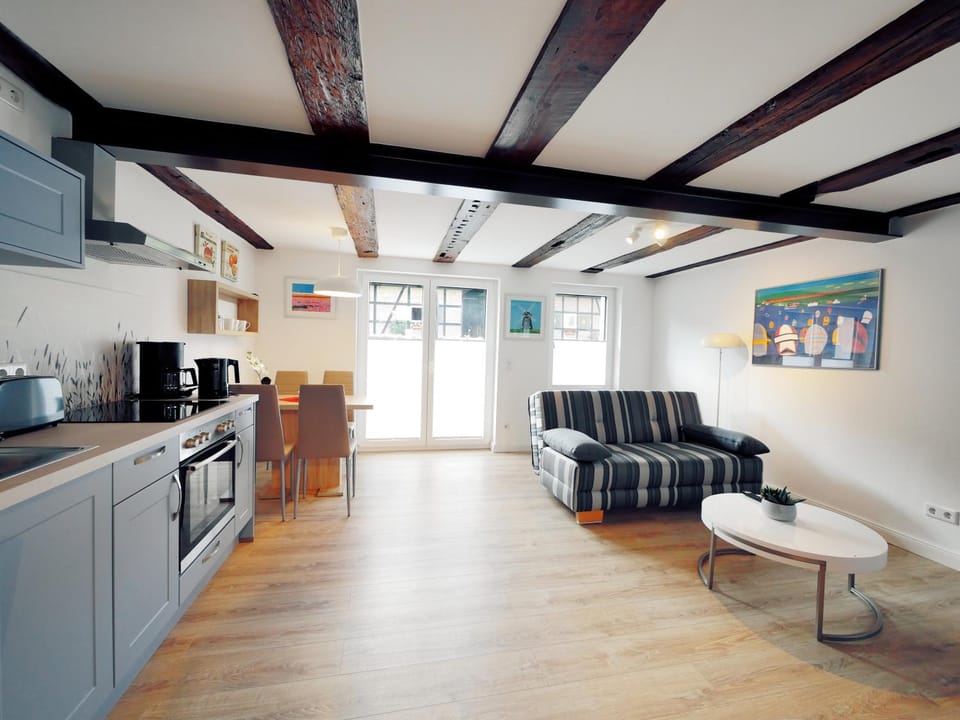 Living room, Photo of the whole room