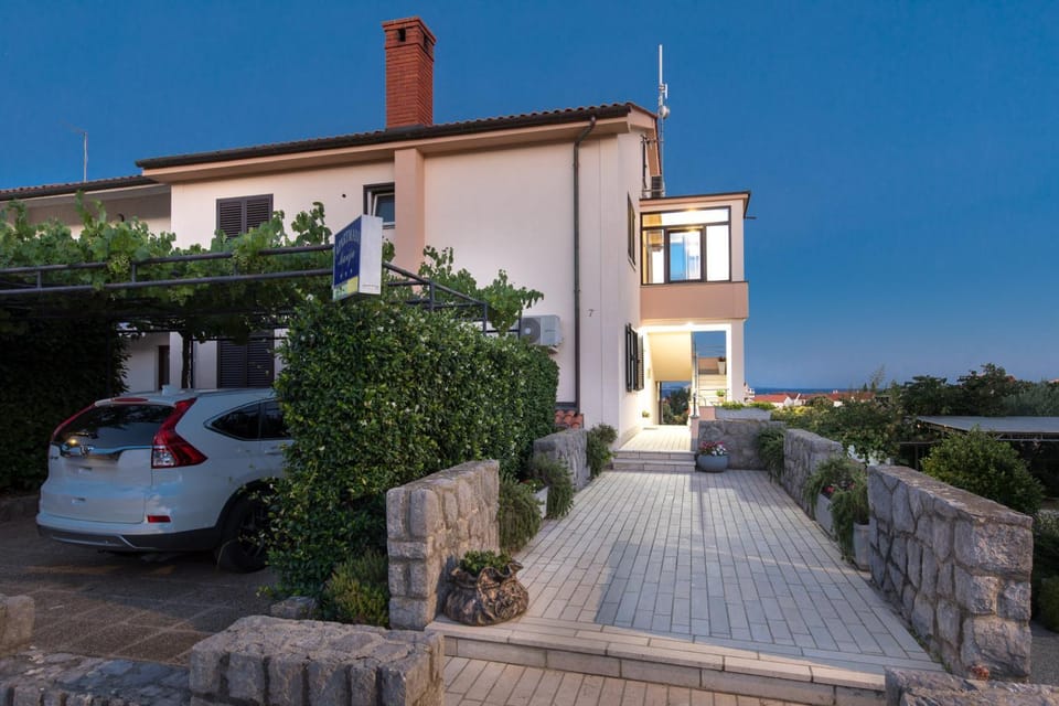 Apartmani PARADISO Apartment in Krk