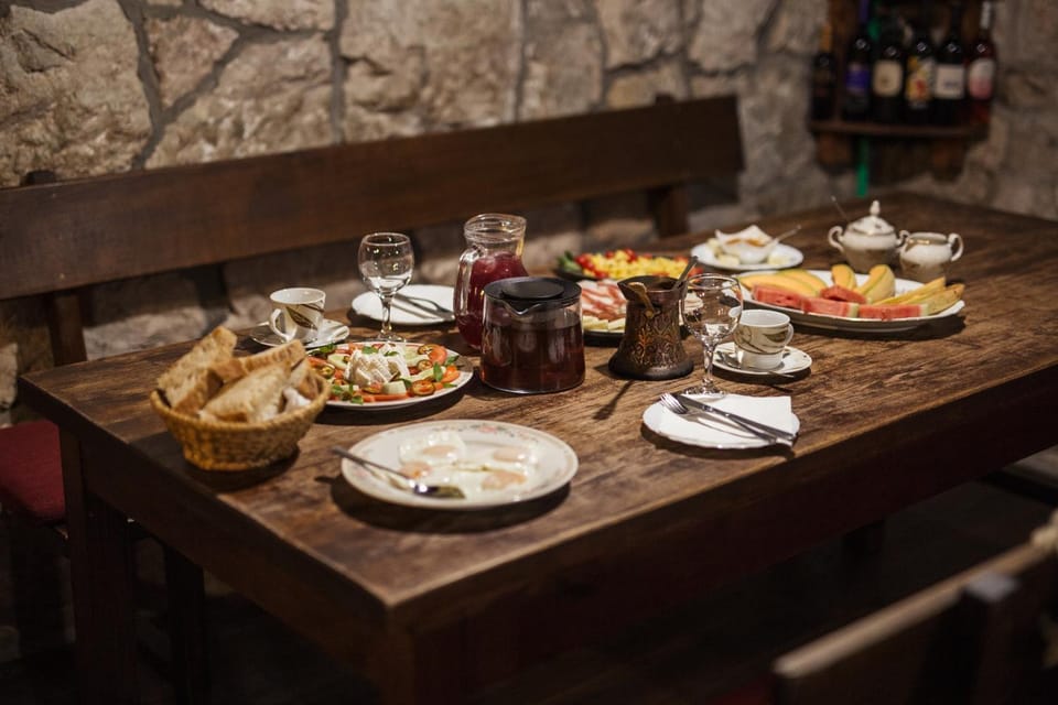 Restaurant/places to eat, Restaurant/places to eat, Food and drinks, Breakfast