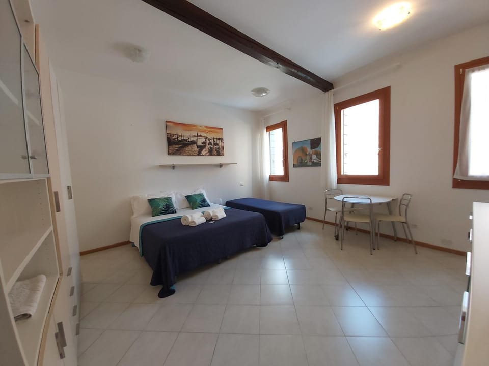 Veneziacentopercento Corderie Apartment Apartment in Lido di Venezia