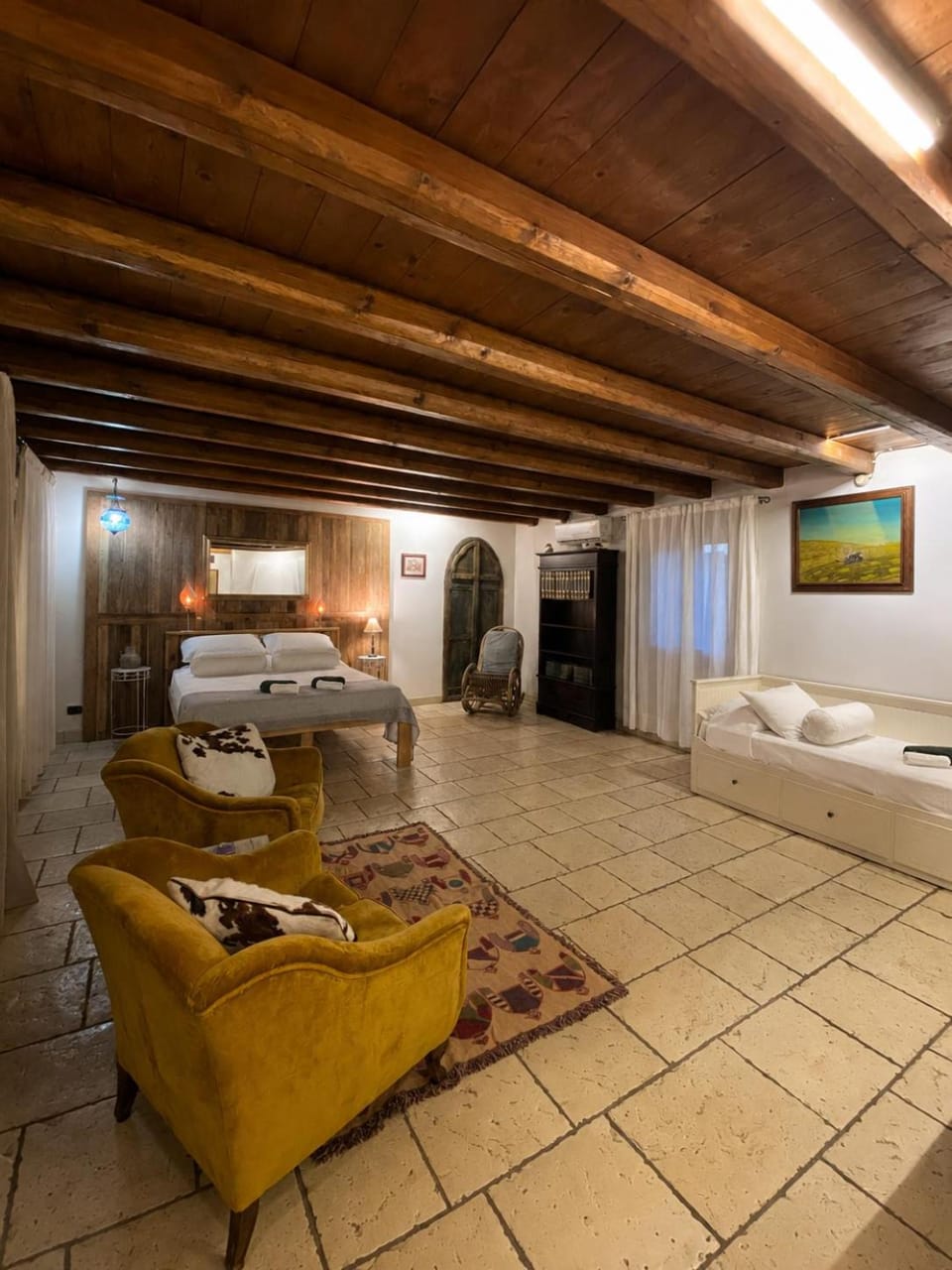 Photo of the whole room