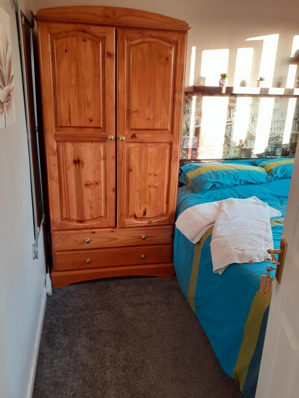 Bed, Bedroom, wardrobe