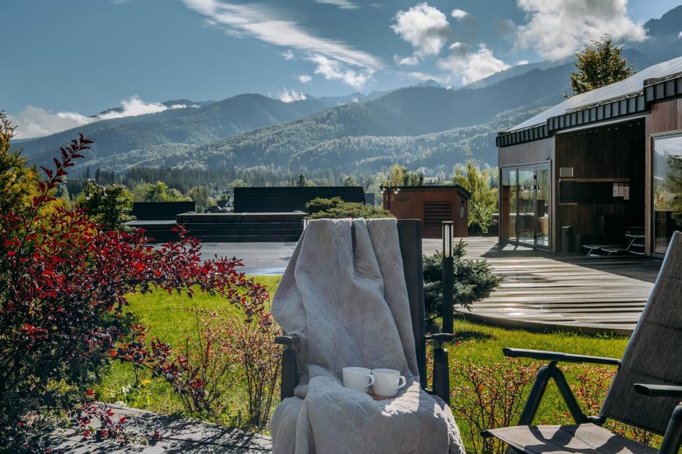 Day, Garden, Hot Tub, Garden view, Mountain view, sunbed