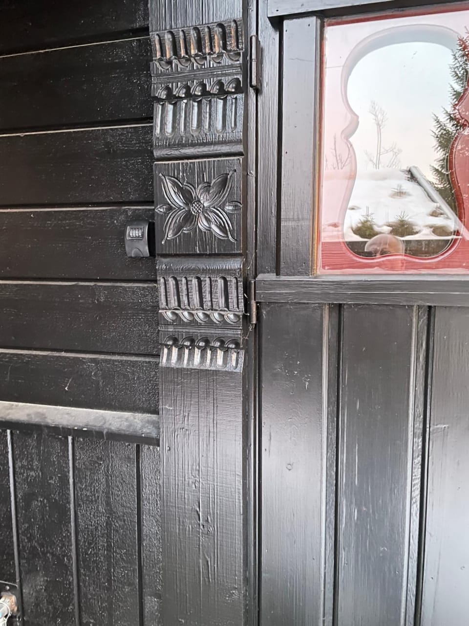 Facade/entrance, microwave