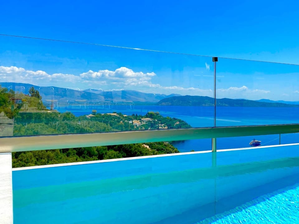Sea view, Swimming pool