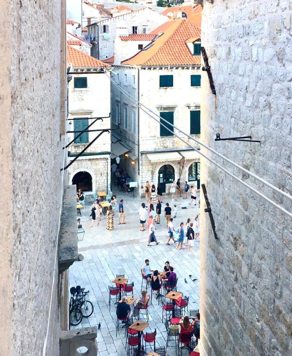 City view, Street view