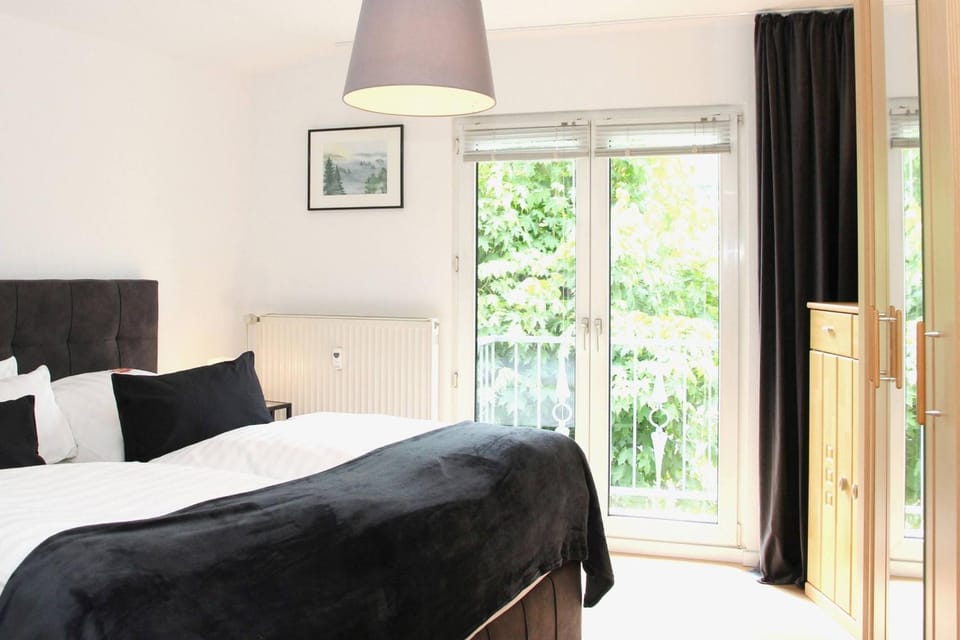 Property building, Living room, Bedroom
