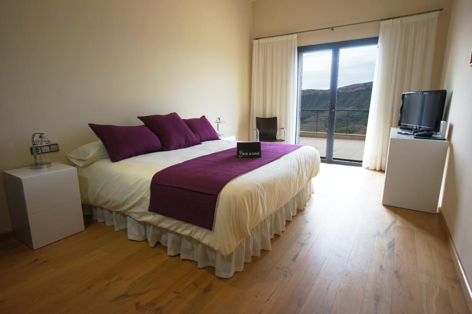 Bedroom, On site