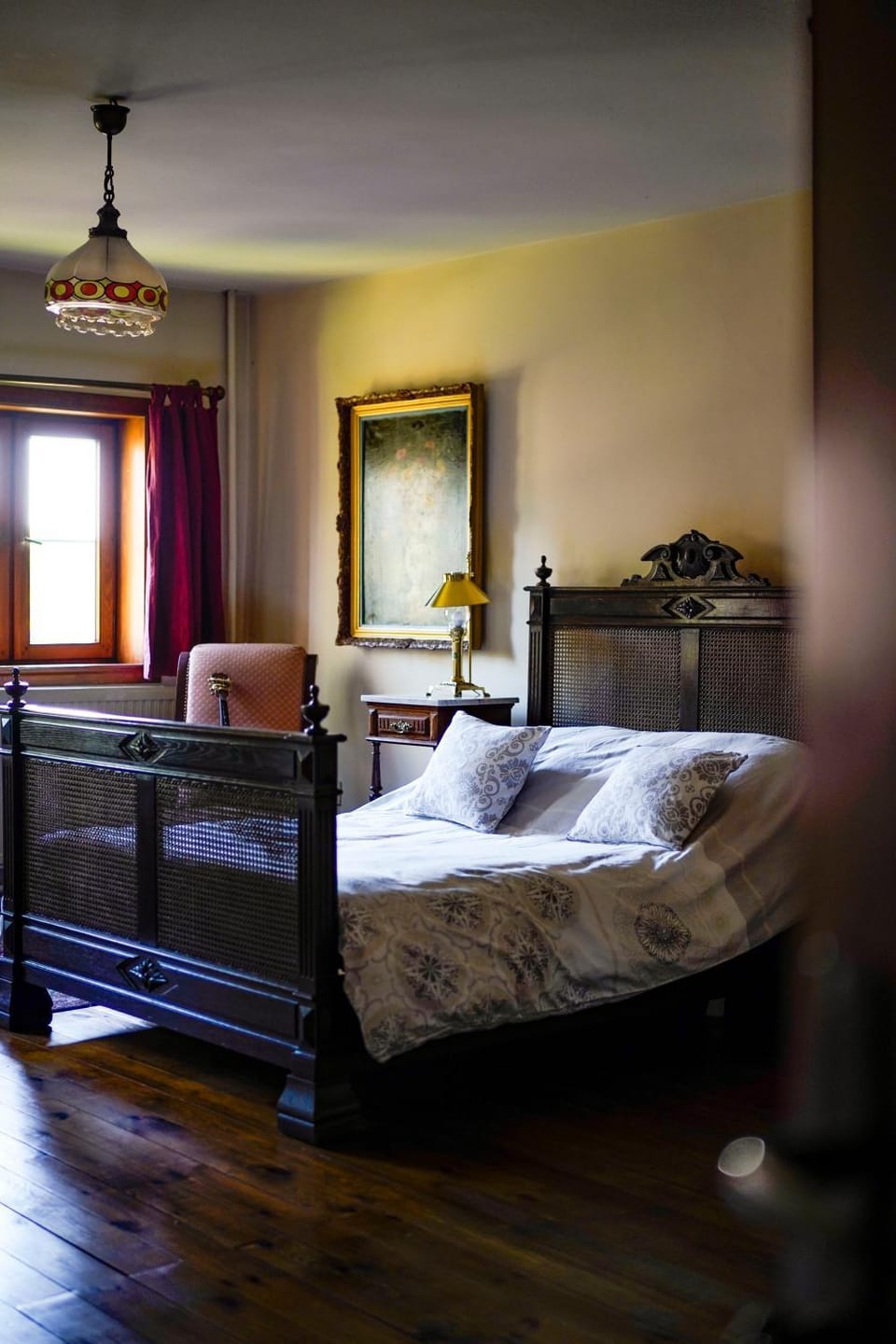 Bed, Photo of the whole room