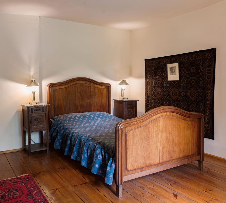 Bed, Photo of the whole room