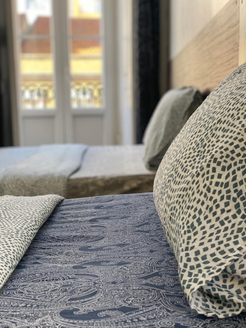 Sri-Indo Guest House Bed and Breakfast in Lisbon