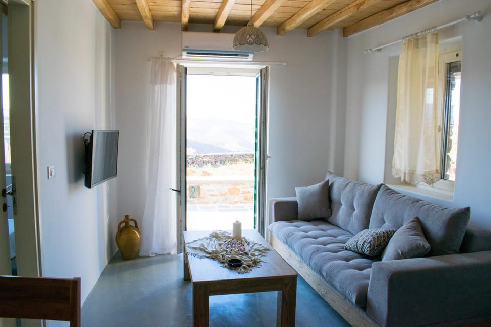 Traditional suites in Chora Kythnos #4 House in Kea-Kythnos