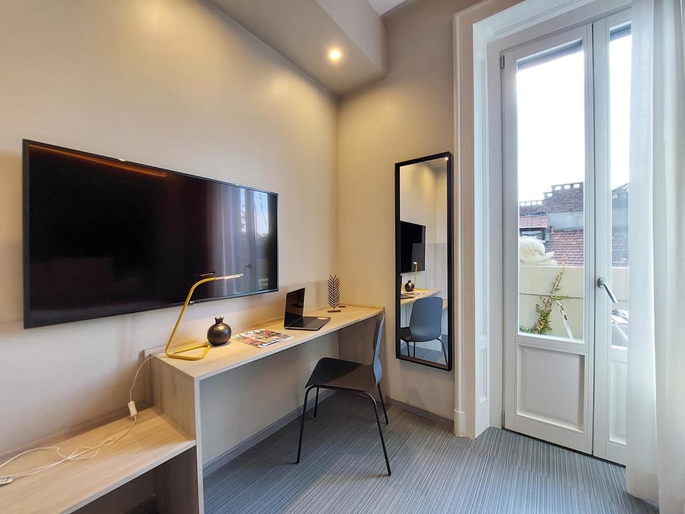 TV and multimedia, Photo of the whole room